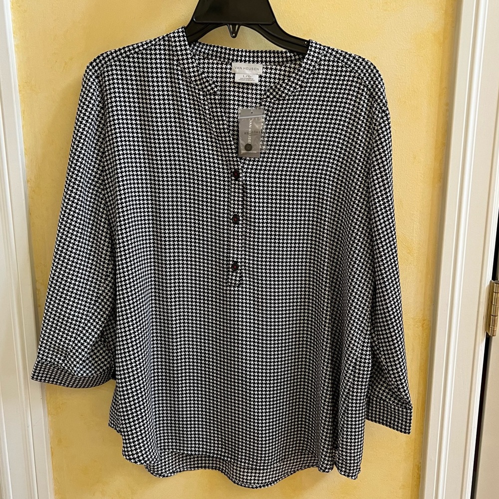 Van Heusen Women’s Blouse